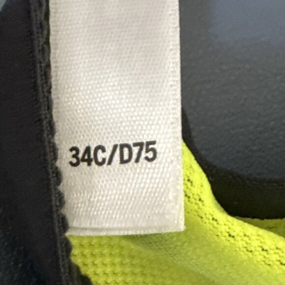 Victoria Sport Women's 34C Incredible Sports Bra Green Multi Geo Racerback - Picture 9 of 12